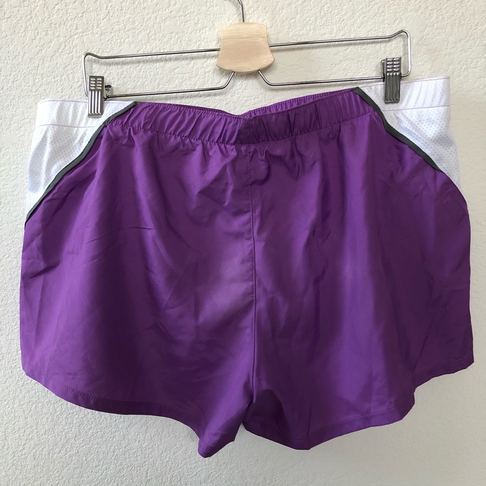 New Balance Running Shorts XS - Picture 2 of 3